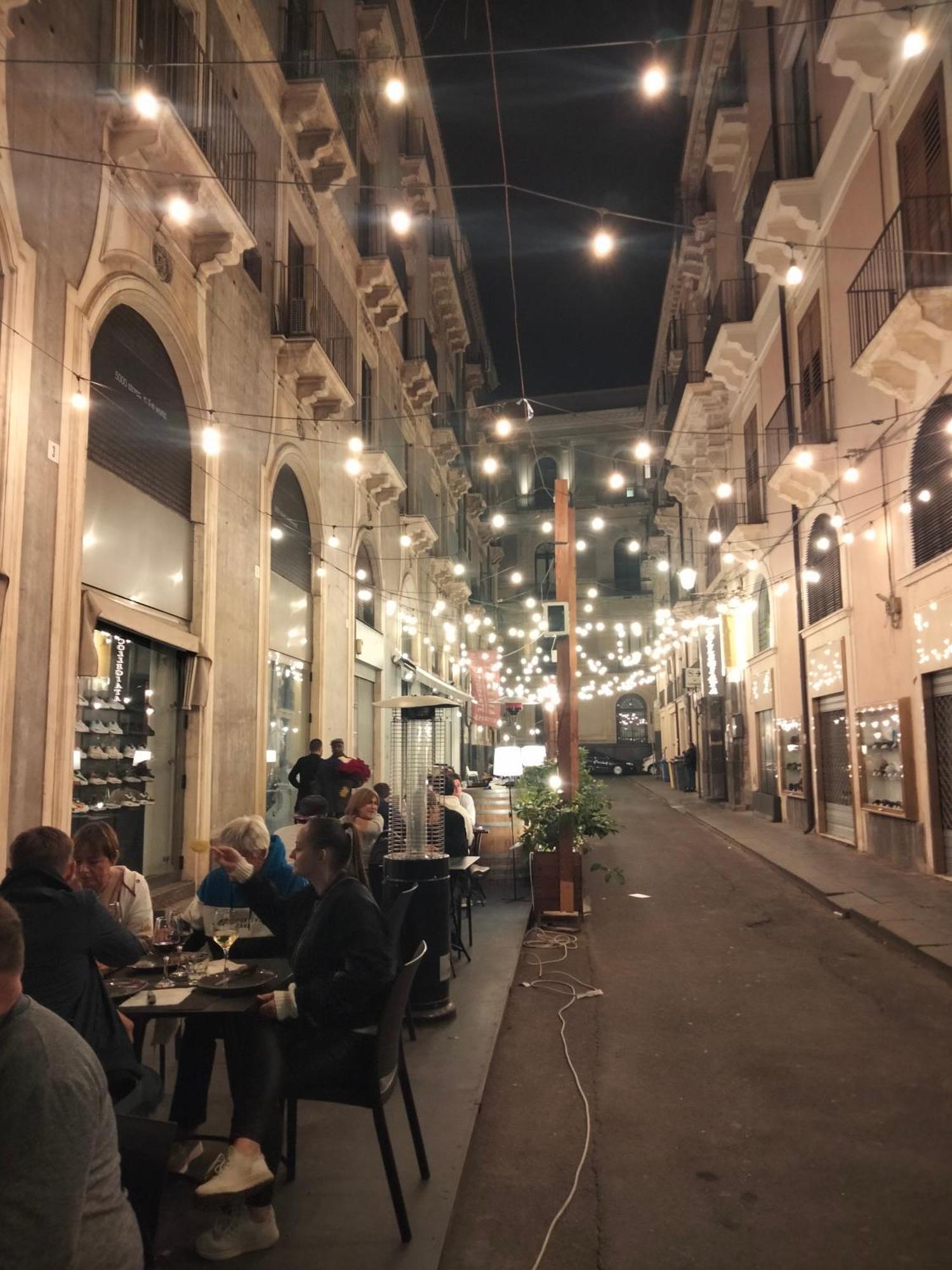Etna Timeo Central Apartment In Baroque Building Catania Exterior photo